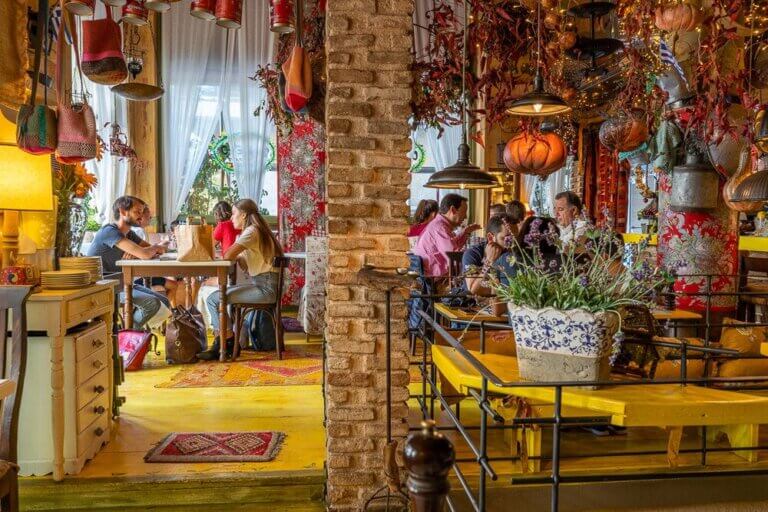 294430589 454081530058665 6004226634083542201 n 768x512