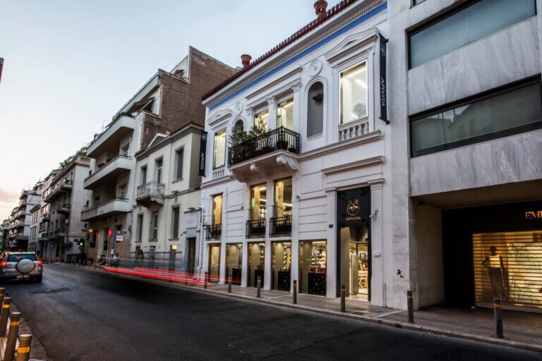 347415860 990360815432084 4616883135759740965 n 1 768x512