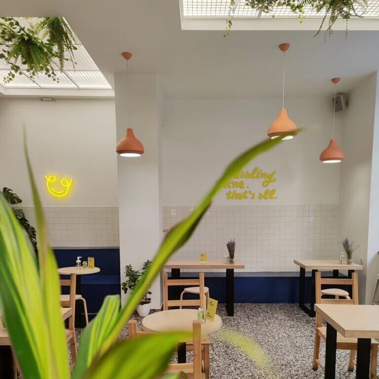 371899759 355152246835936 5965568078621056881 n 768x768