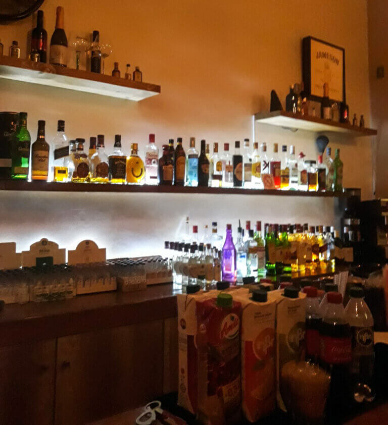 161745700 211387580782349 573892269944767250 n 768x842