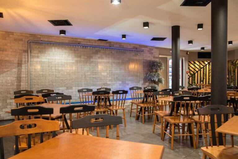 21458025 116538105717913 8428284998969789417 o 768x512