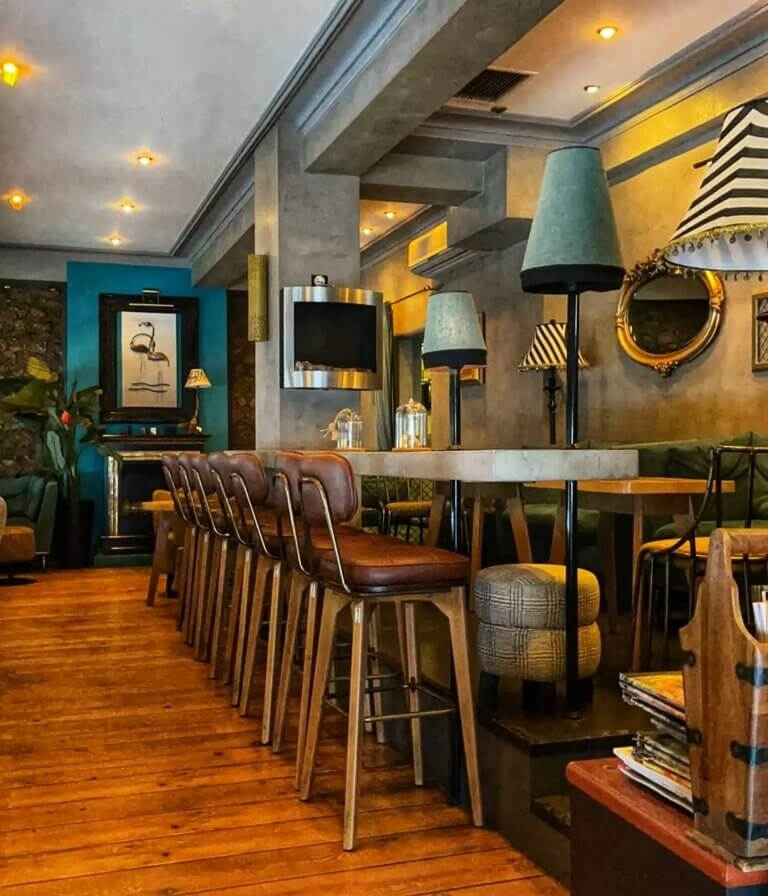 271860571 4853698701357595 4658051926617931431 n 768x896