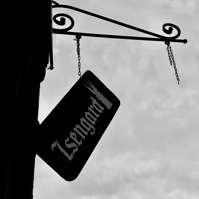 273827161 395964789000334 225404142176742025 n 768x768