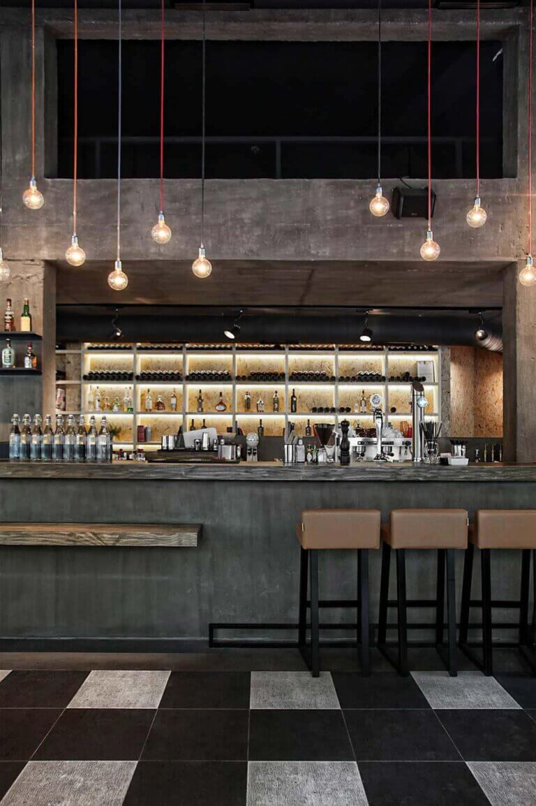 323118 200056410122833 405966474 o 768x1154