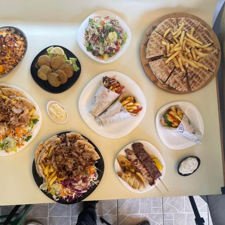 347587190 560517399490122 5693591769084591742 n 768x768