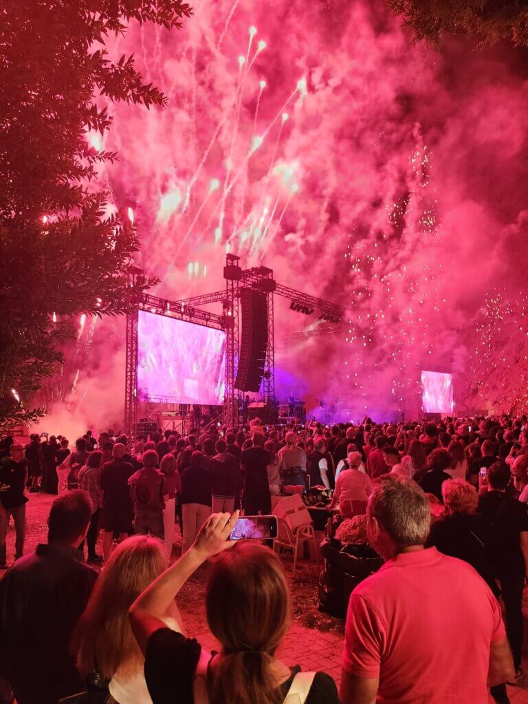 384567270 10219719099202591 8452844271890154592 n 768x1024