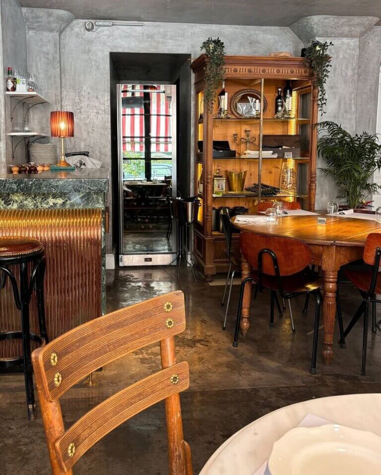 458931671 18415560040074145 8023417710635351631 n 768x957