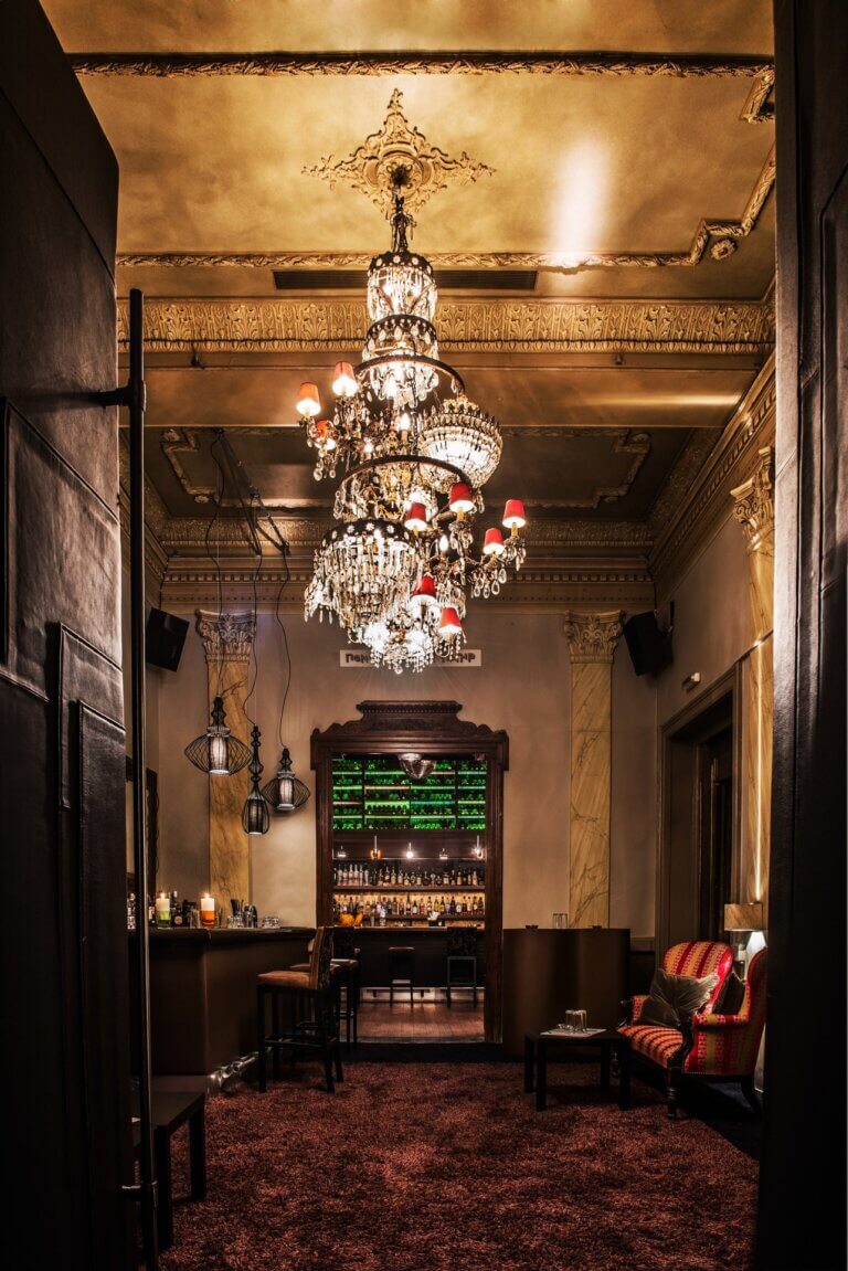 50786155 1292363380888621 434680896860192768 n 768x1151