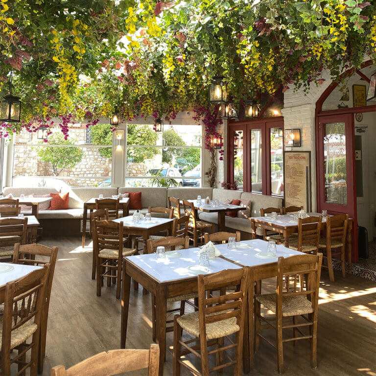 448640154 933727215431616 233668679551068124 n 768x768