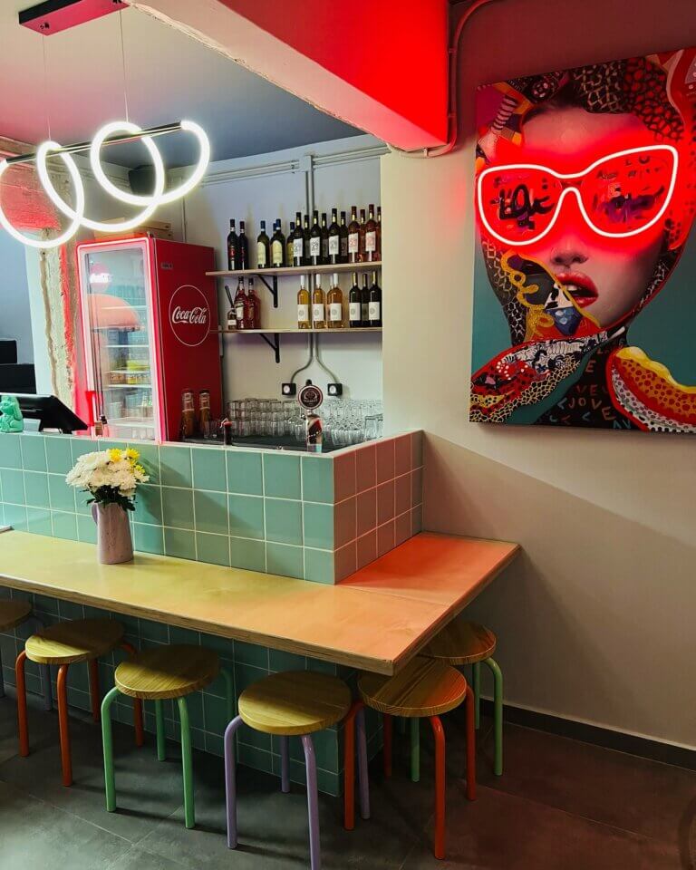 410867354 122114849672145722 575513664195947127 n 768x960