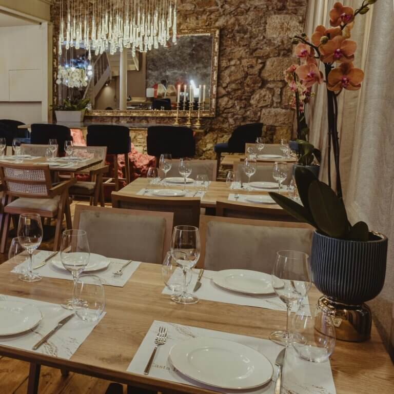 422025969 122150474228197496 4596998135036386317 n 768x768