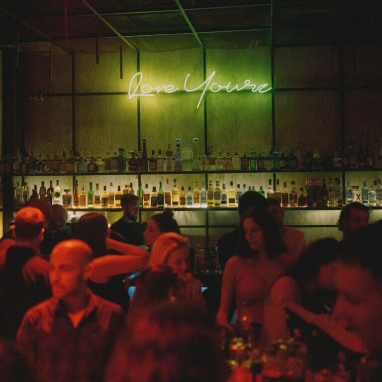 434092227 122124525620235502 5342015405107537881 n 768x768