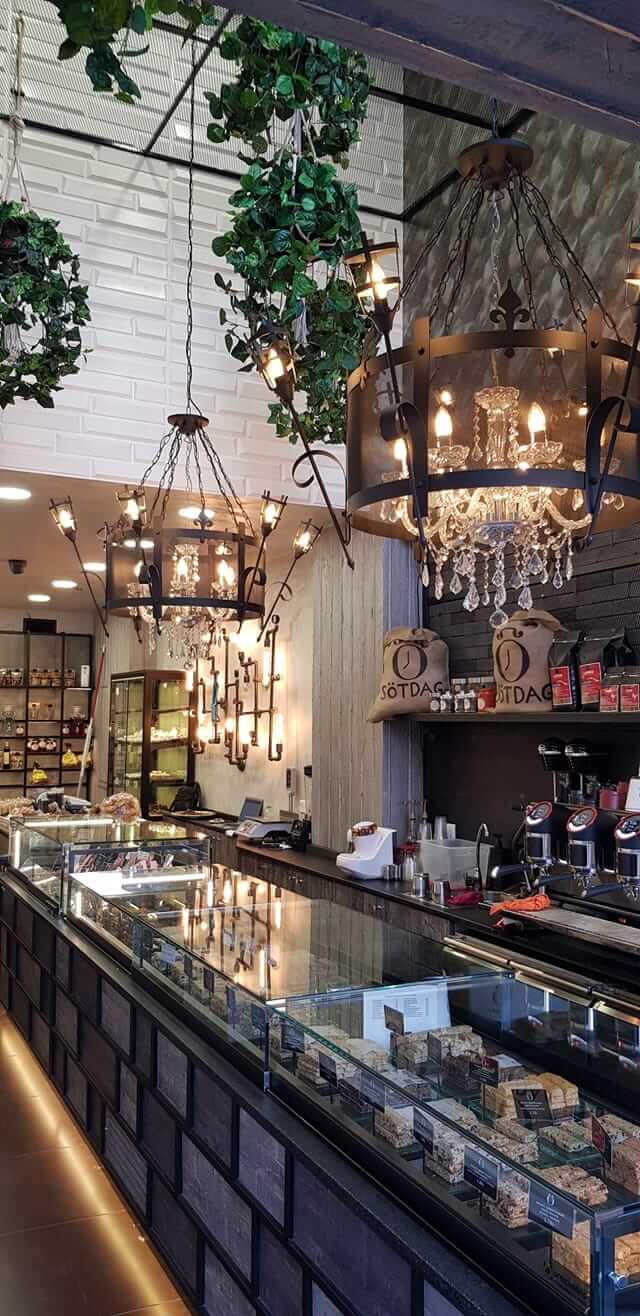 60000668 2296904363885650 9096331031702667264 n